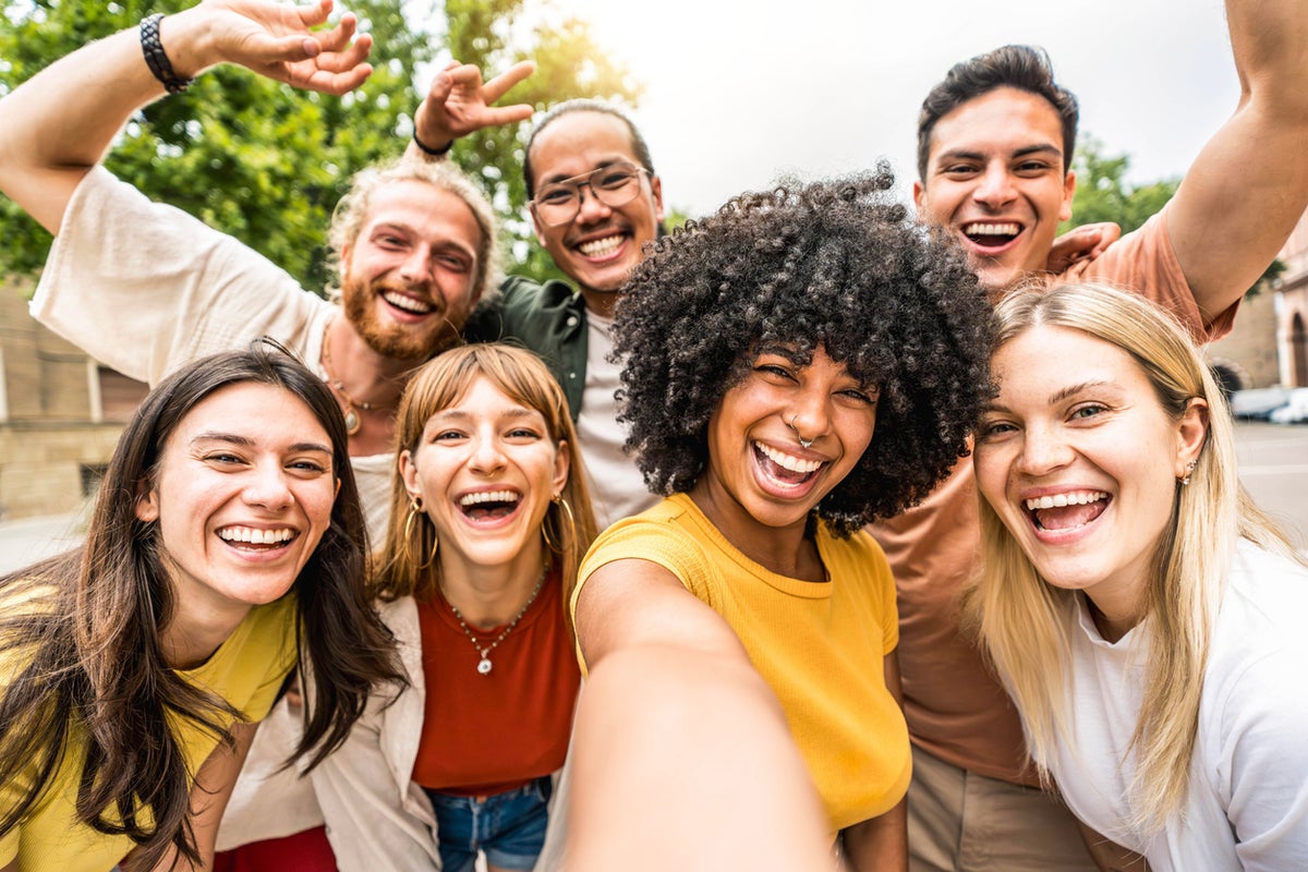 Experts say this happiness hack actually helps in times of chaos and anxiousness Experts say this happiness hack actually helps in times of chaos and anxiousness